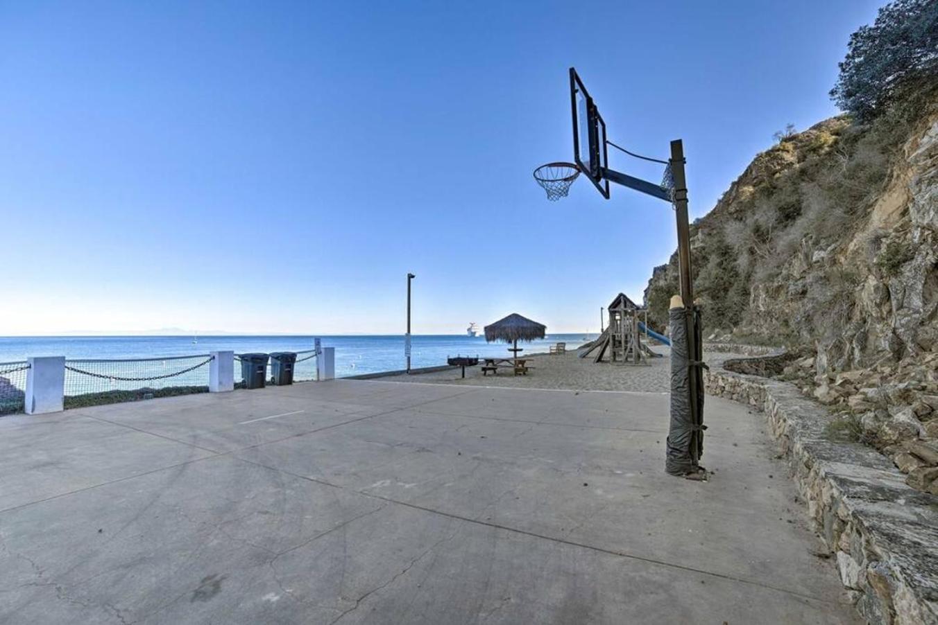 Gorgeous Oceanfront Villa With Panoramic Views Avalon Exteriér fotografie